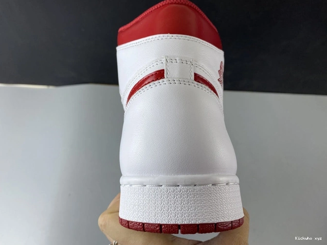 1 Red (2017) Metallic Air Retro 555088-103 Jordan 0815